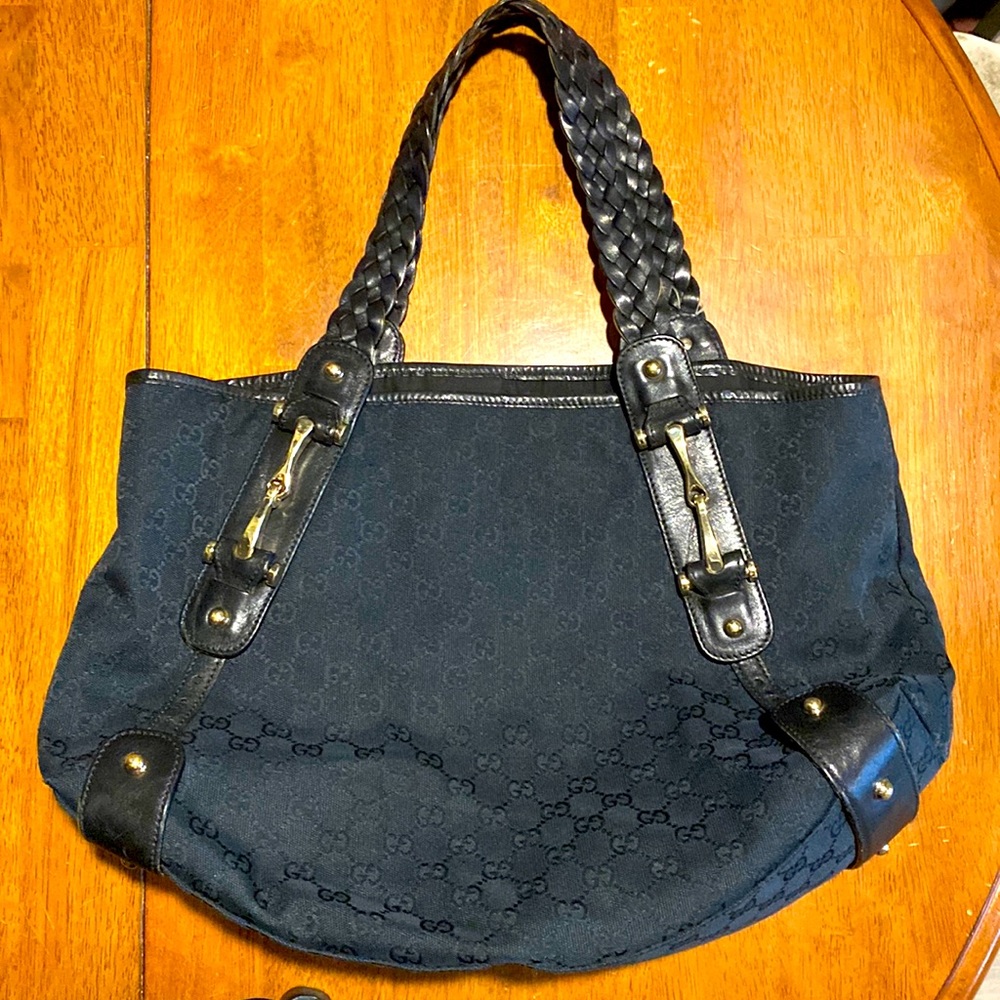 Gucci Pelham shoulder bag size medium